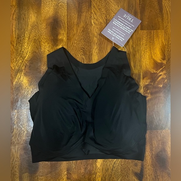NWT! True & Co | True Body Lift Full V-Neck
Bralette | Black | Large - Picture 3 of 6
